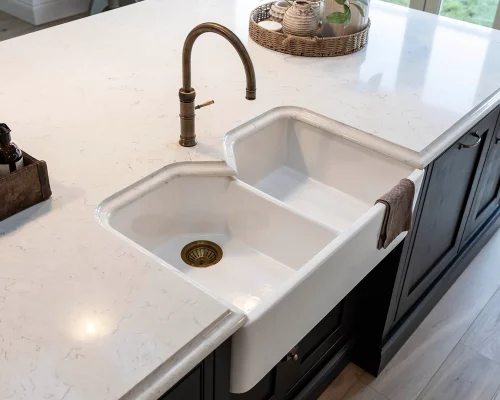 Super-White-Carrara-Quartz-7